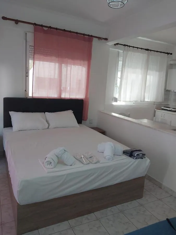 Pelekan Rooms And Apartments Athina 11 Pefkochori 0*,  Greece