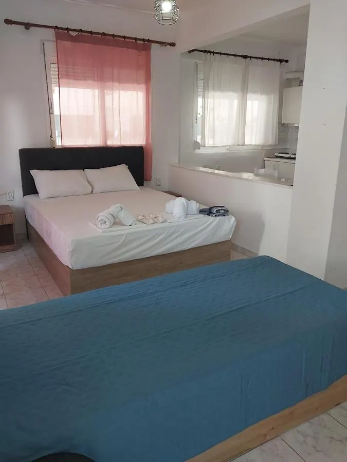 Pelekan Rooms And Apartments Athina 11 Pefkochori